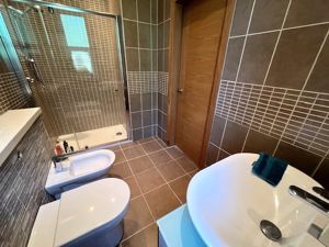 Photo 24- click for photo gallery